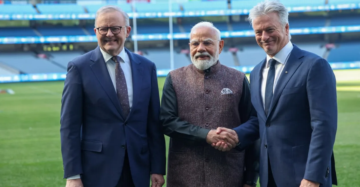 PM Narendra Modi shares special moments with Steve Waugh during MCG visit