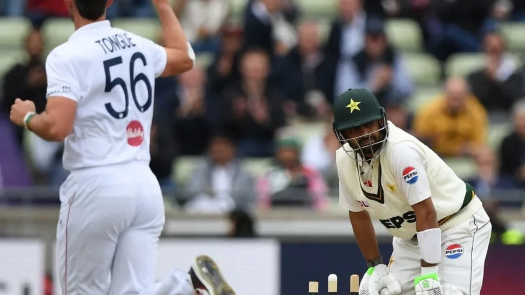 Pakistan make awful Test history as top 5 fall for single figures vs England