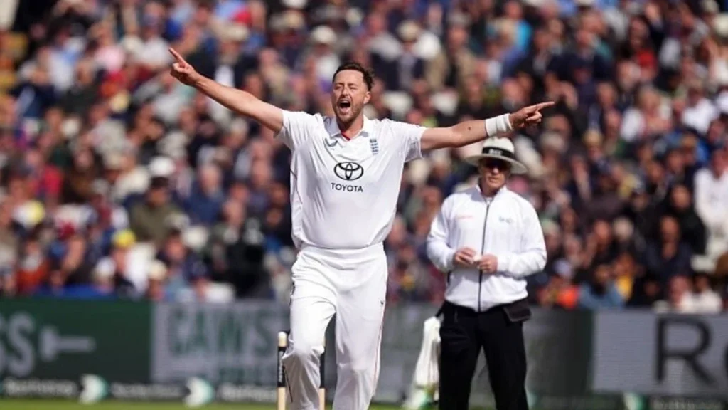 Ollie Robinson completes 100 Test wickets at 19.34, cleans up Saim Ayub for 0